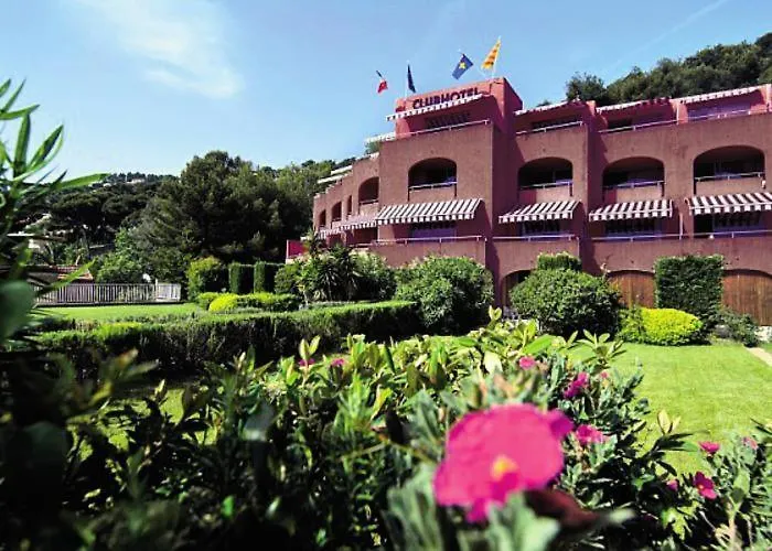 Les Jardins De La Cote D'azur Aparthotel 4*